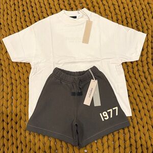 Fear of God Essentials Set